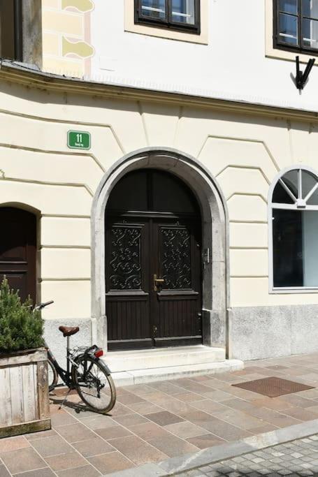 Stairway To Ljubljana Apartment Eksteriør billede